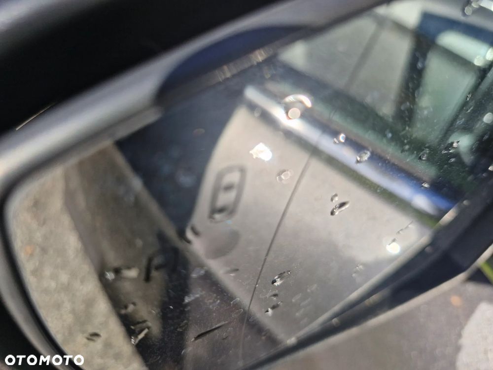 Ford Kuga 2.0 TDCi 4x4 Titanium - 23