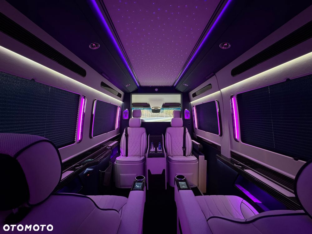 Mercedes-Benz Sprinter - 20