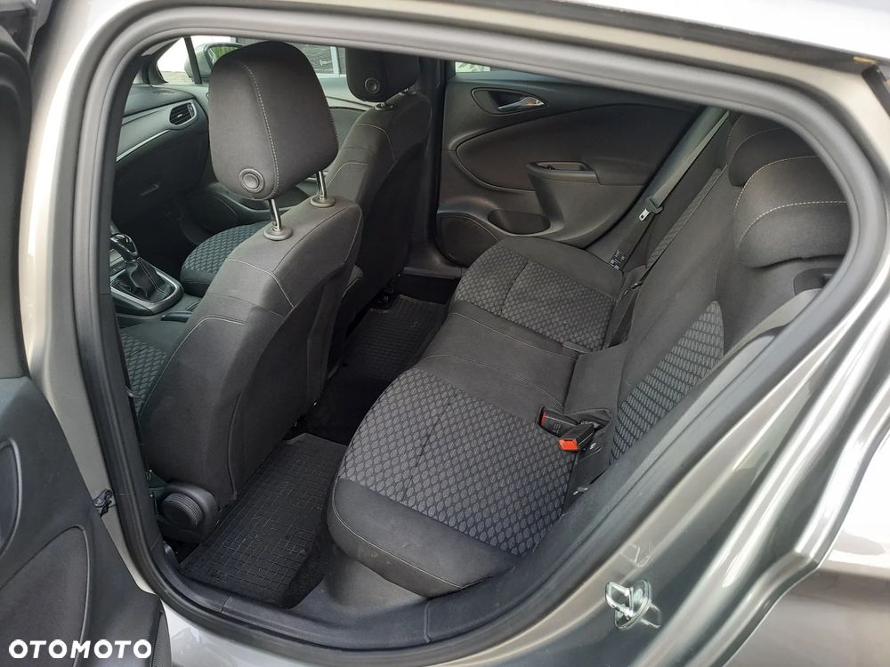 Opel Astra 1.4 T 120 Lat - 14
