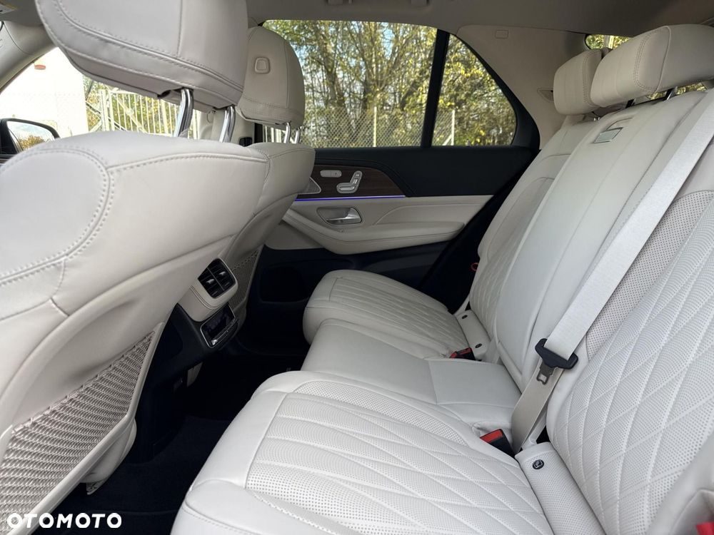 Mercedes-Benz GLE - 15