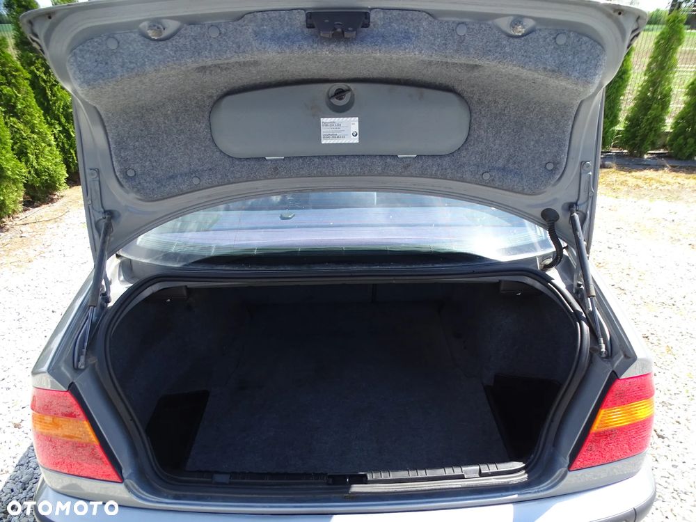 BMW Seria 3 - 14