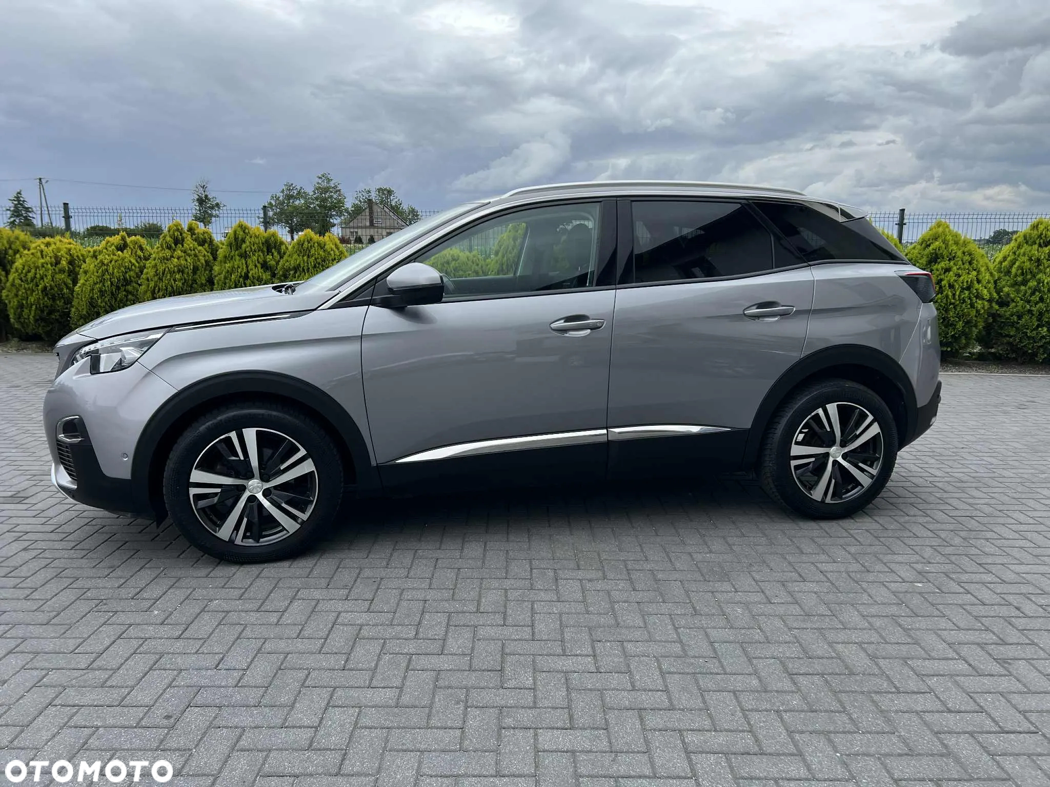 Peugeot 3008 1.6 BlueHDi Allure S&S EAT6 - 4