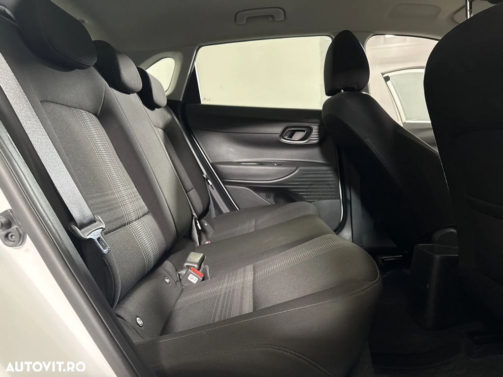 Hyundai i20 - 13