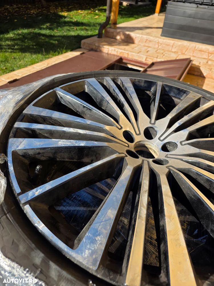 Jante 22 originale Volvo XC90 si cauciucuri vara Pirelli 275/35/R22 - 2