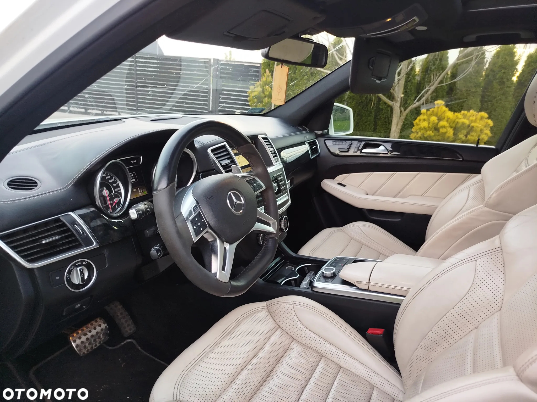 Mercedes-Benz ML 63 AMG 4-Matic