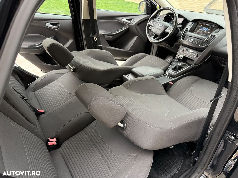 Ford Focus 1.5 TDCi Titanium - 12