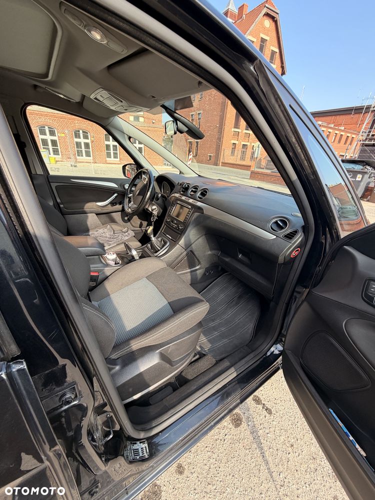 Ford S-Max - 9