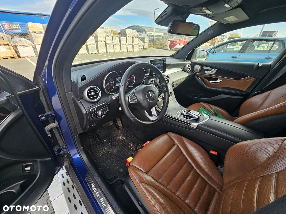 Mercedes-Benz GLC - 9