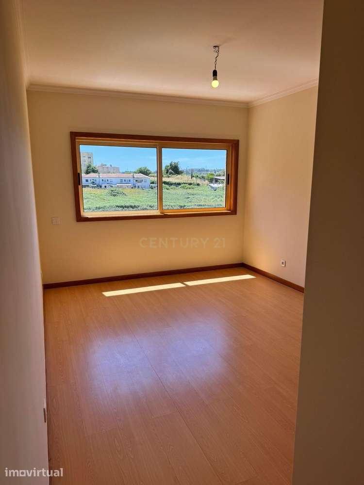 T2 com 129,2 m² | 2 Lugares de Garagem | Rio Tinto, Gondomar - Grande imagem: 5/21