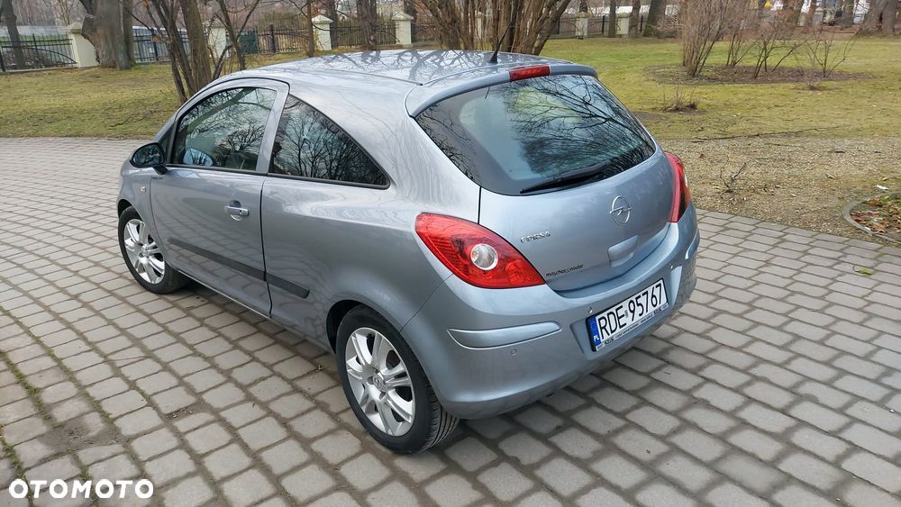 Opel Corsa - 6