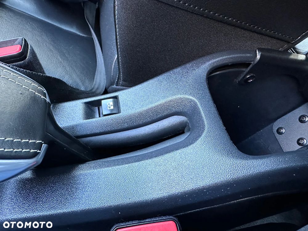 Peugeot 2008 BlueHDi FAP 120 STOP & START Crossway - 37