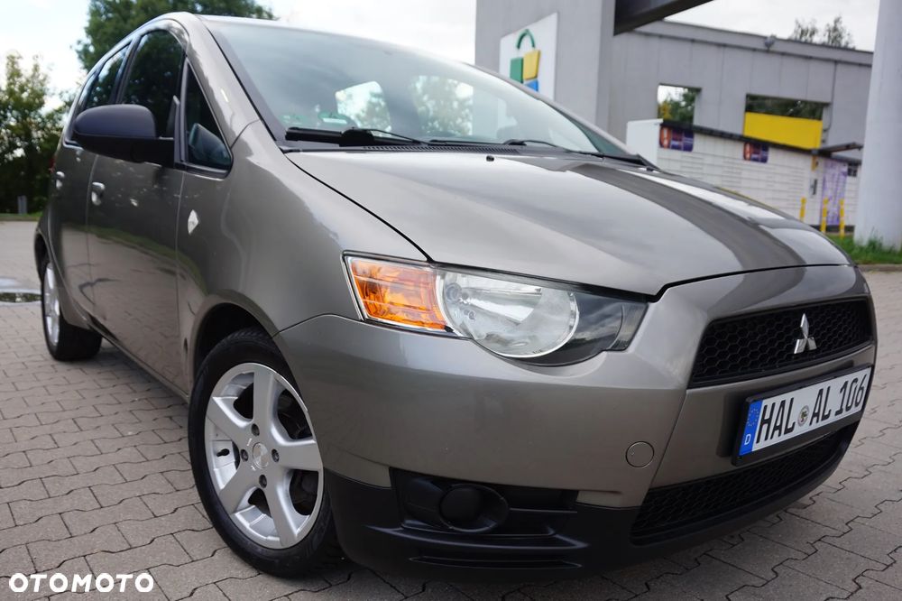 Mitsubishi Colt - 22
