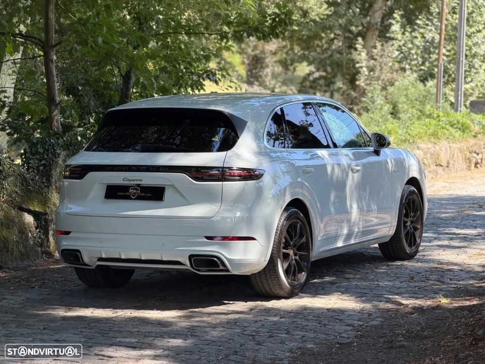 Porsche Cayenne E-Hybrid - 8