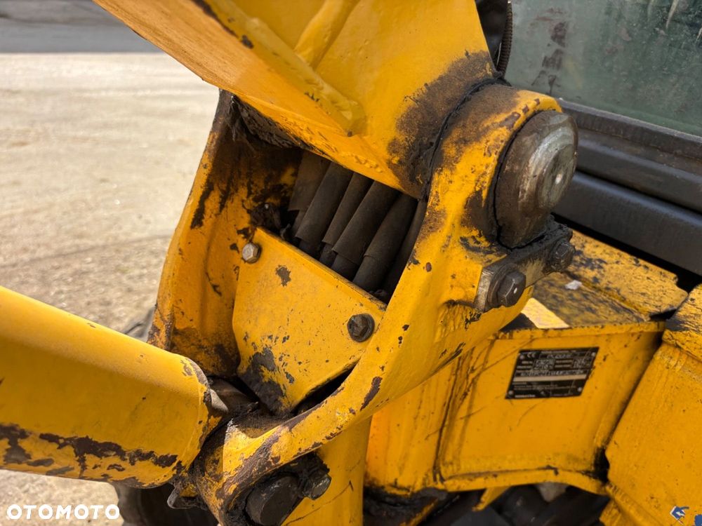 Komatsu Pc26 Mr-3 - 24
