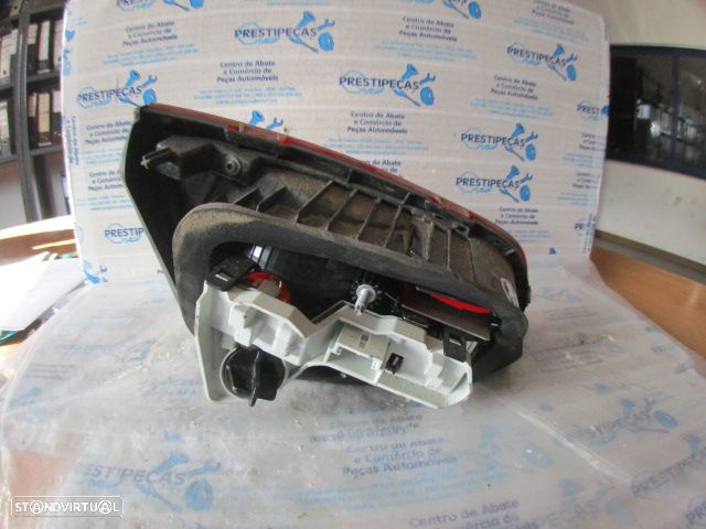 Farol Tras 5G0945094AE VW GOLF 7 5G FASE 1 2014 1.6TDI 105CV 5P CINZA RATO MALA DRT ORIGINAL - 2