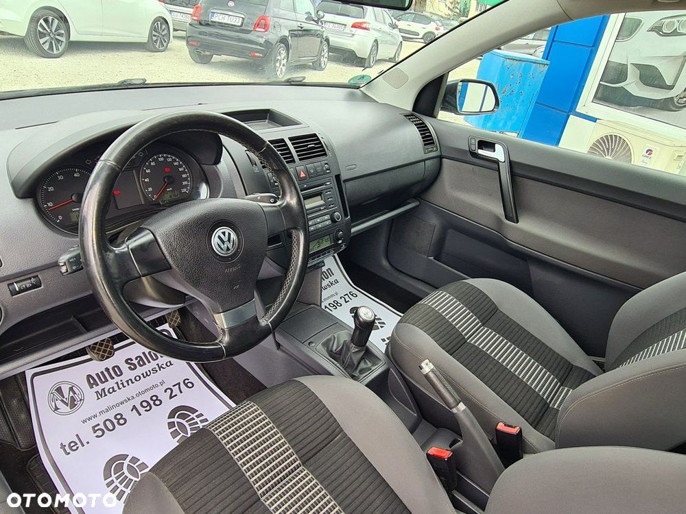 Volkswagen Polo 1.6 Trendline - 12