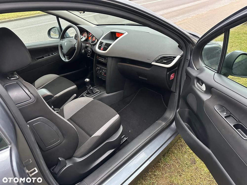 Peugeot 207 75 Filou - 15