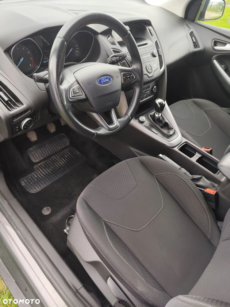 Ford Focus 1.0 EcoBoost Trend - 10