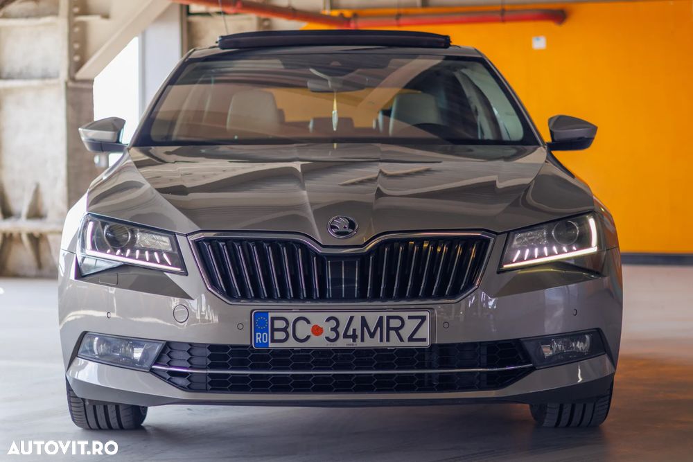Skoda Superb 2.0 TSI DSG 4X4 Laurin & Klement - 2