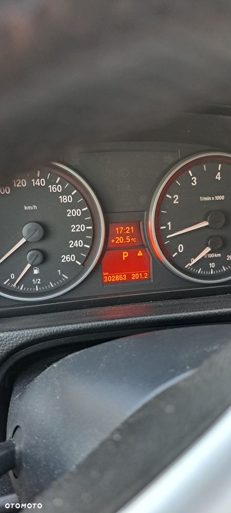 BMW 325Xi 2007 photo 4