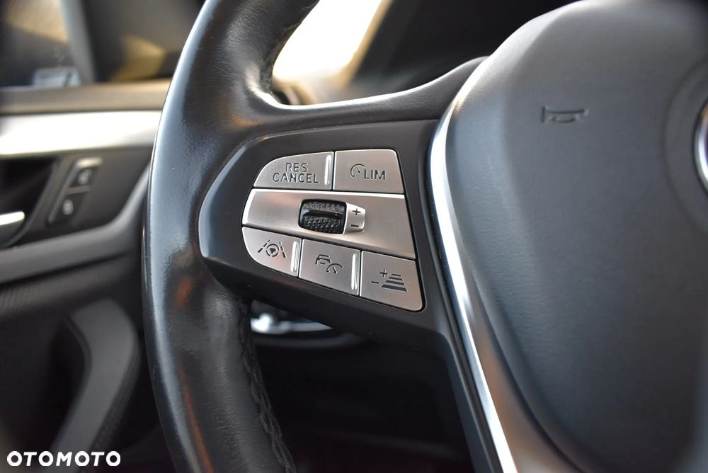 BMW X3 xDrive20i GPF Advantage - 34