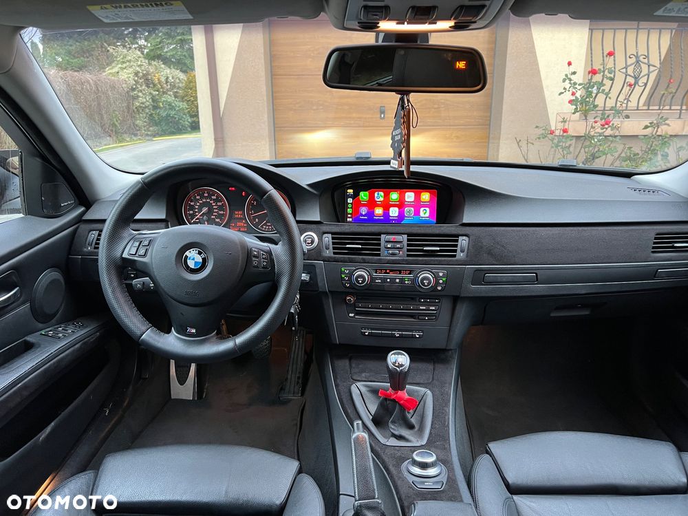 BMW Seria 3 330i Edition Sport - 14