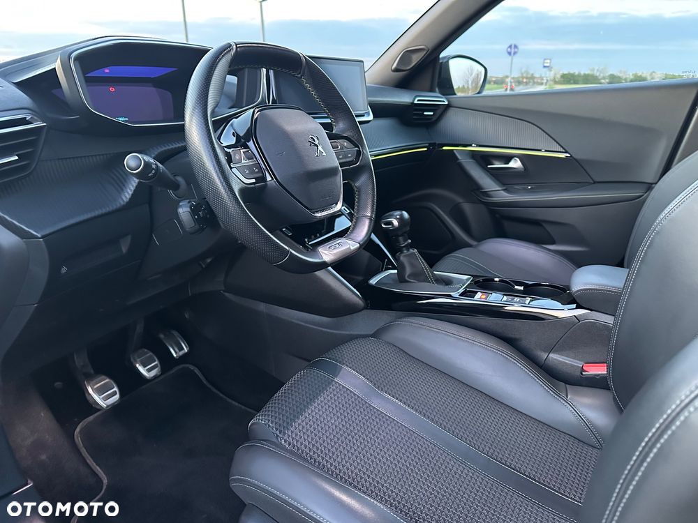 Peugeot 2008 - 7