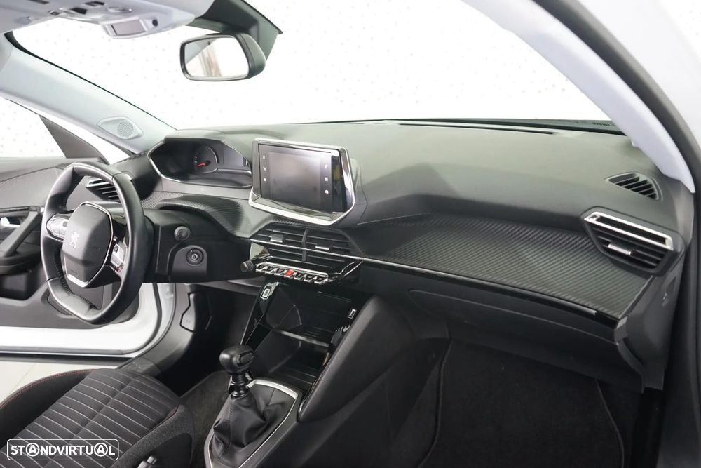 Peugeot 2008 1.2 PureTech Active - 18