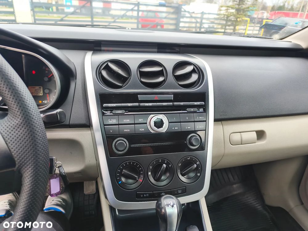Mazda CX-7 - 24