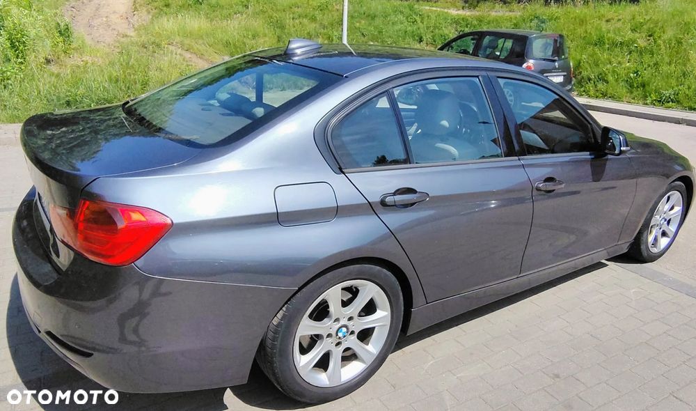 BMW Seria 3 320d - 3
