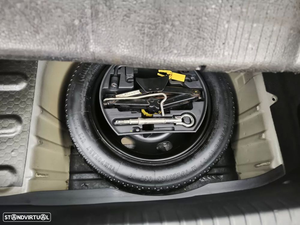 Peugeot 308 1.6 HDi Executive - 39