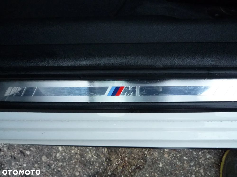 BMW Seria 3 330i xDrive M Sport sport - 17