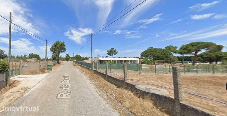 Lote urbano com furo - 5.350m2 - murado - Grande imagem: 2/6