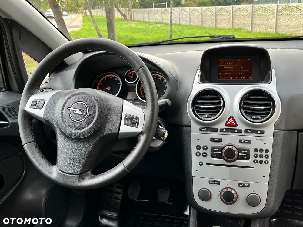 Opel Corsa 1.4 16V Active - 26