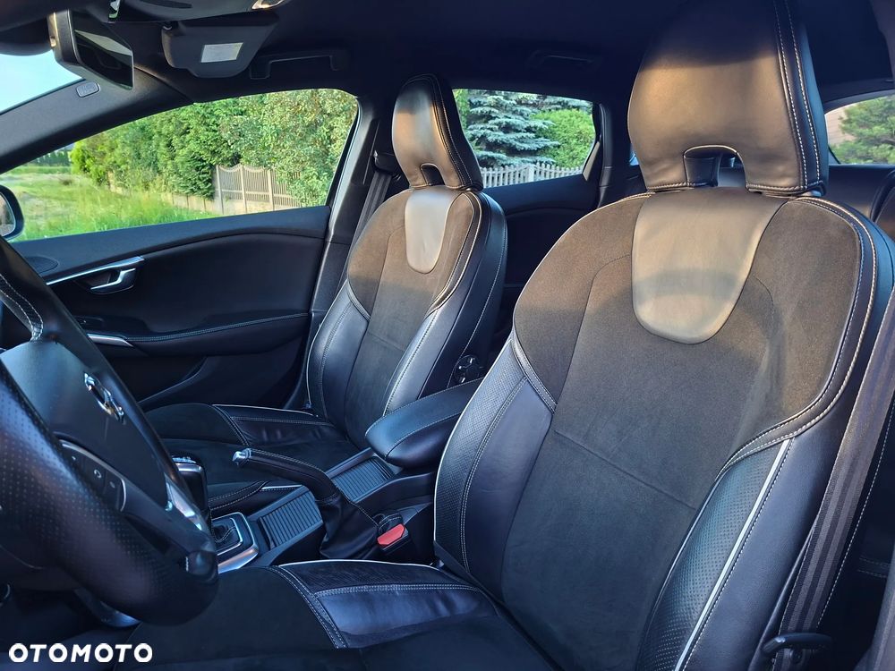 Volvo V40 D2 RDesign - 16