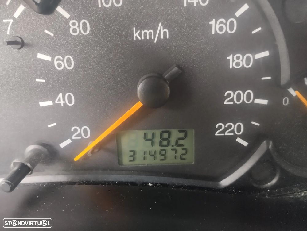 Ford Focus 1.6 Ambiente - 7