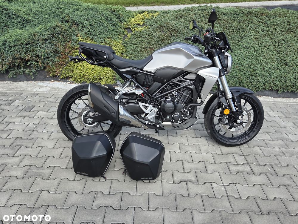 Honda CB - 17