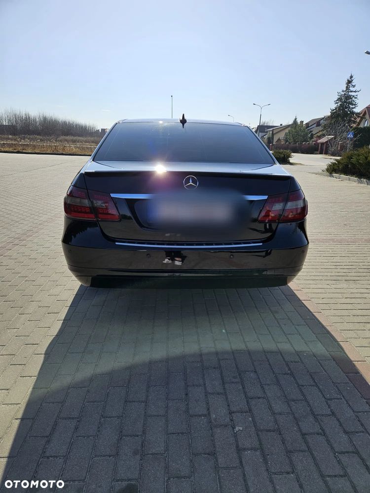 Mercedes-Benz Klasa E 200 BlueTEC 7G-TRONIC Classic - 4