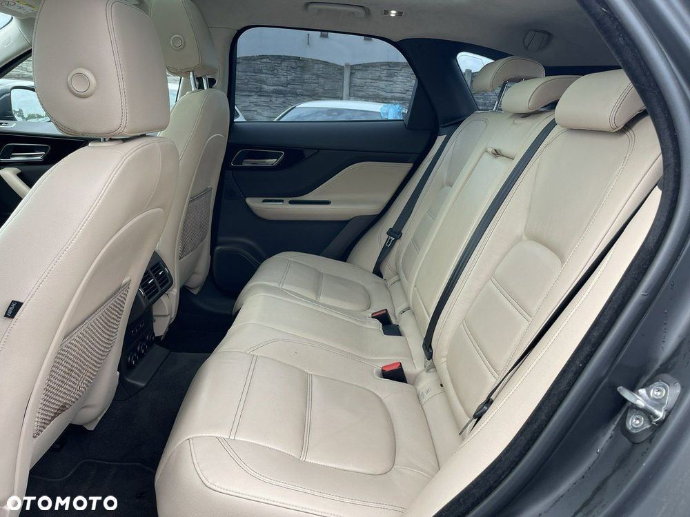 Jaguar F-Pace 2.0 i4D AWD Portfolio - 11