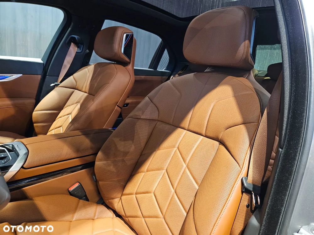 BMW Seria 7 750e xDrive - 10