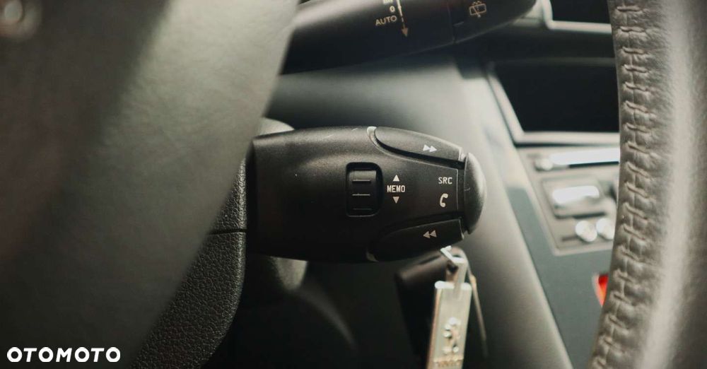 Peugeot 3008 1.6 THP Active - 30