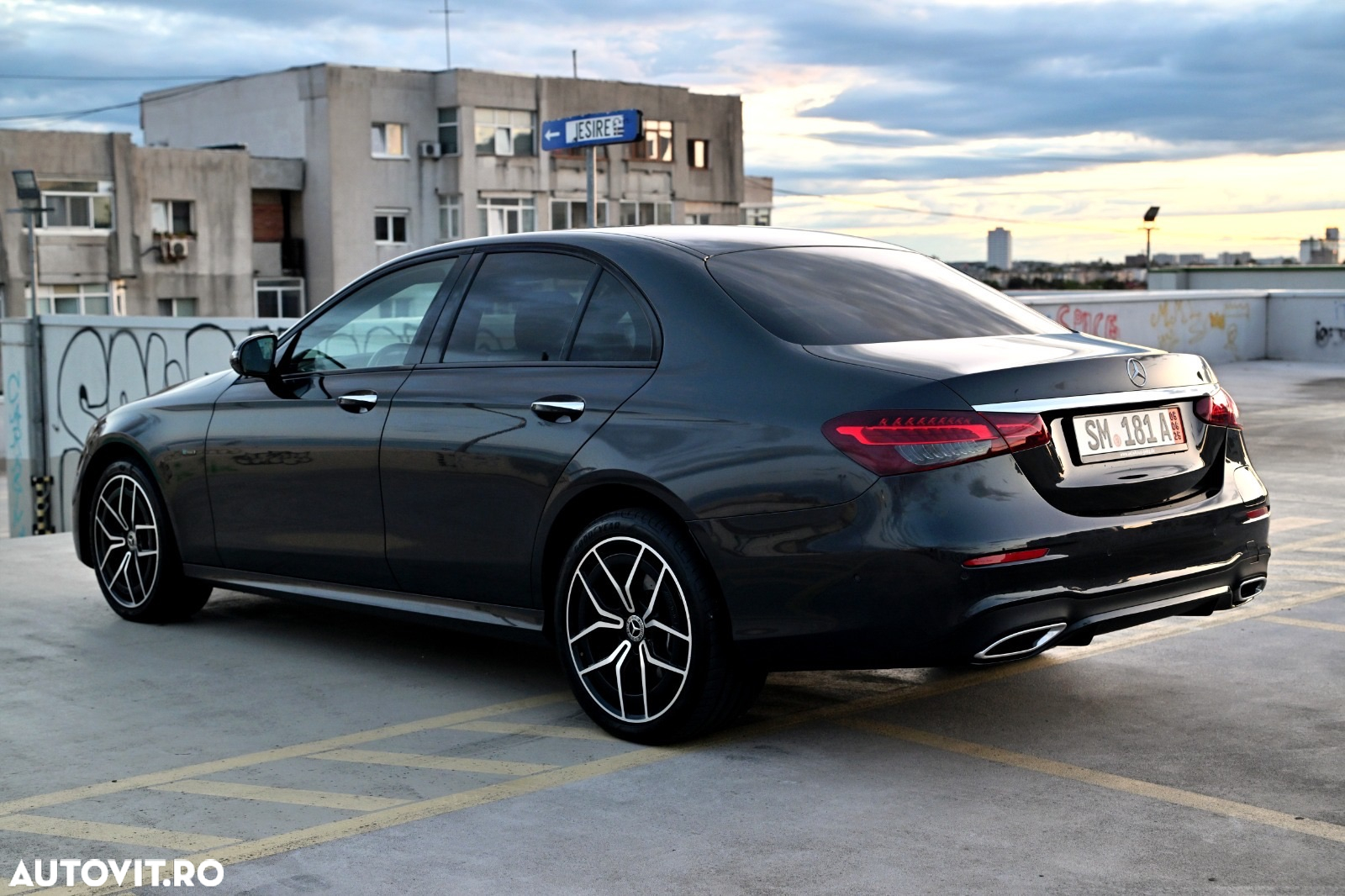 Mercedes-Benz E - 28