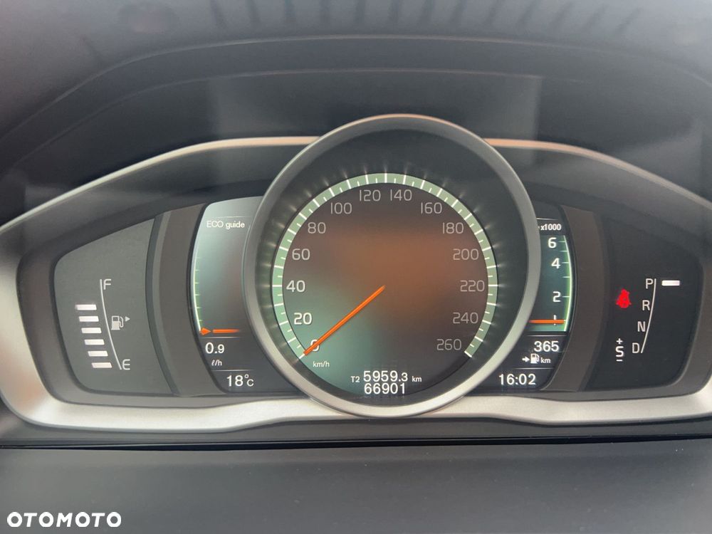 Volvo V60 - 19