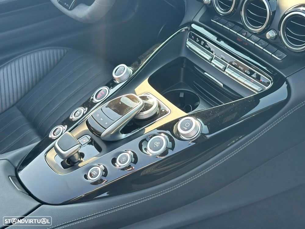 Mercedes-Benz AMG GT Roadster - 36