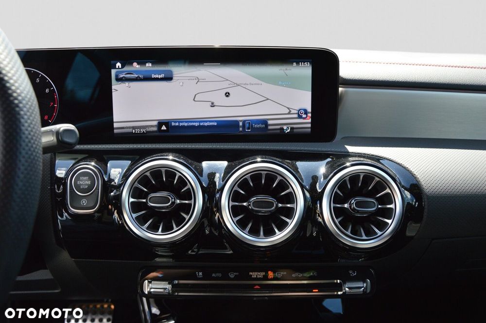 Mercedes-Benz CLA 200 mHEV AMG Line 7G-DCT - 13