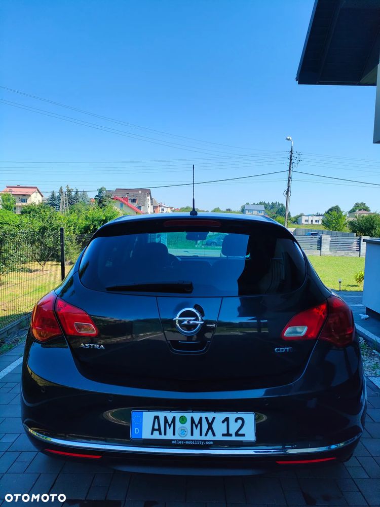 Opel Astra 1.7 CDTI DPF ENERGY - 11