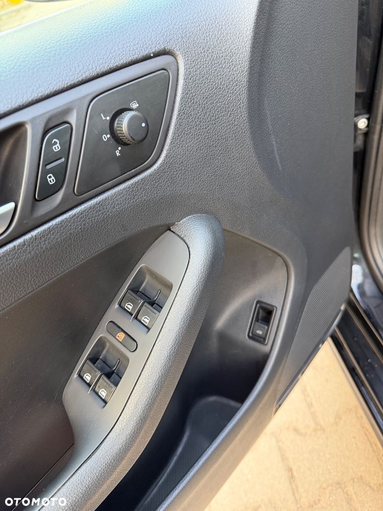 Volkswagen Jetta - 22