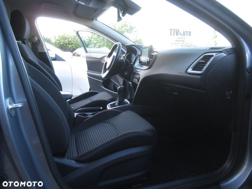 Kia Ceed 1.5 T-GDI M - 9