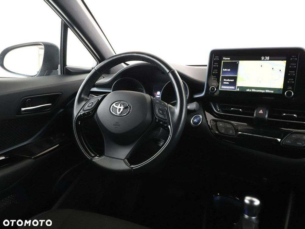 Toyota C-HR 2.0 Hybrid Executive - 17
