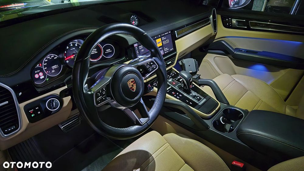 Porsche Cayenne S - 21